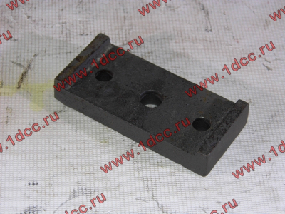 Пластина скобы крепления переднего стабилизатора H HOWO (ХОВО) WG880680027 фото 1 Астрахань